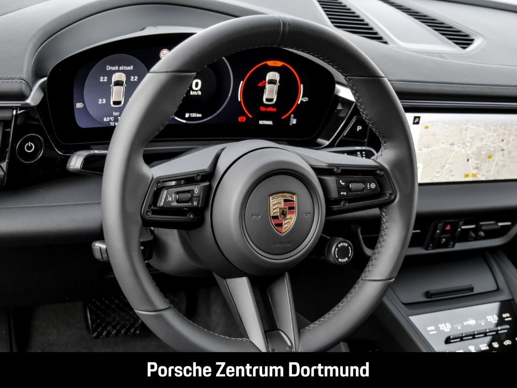 Porsche Macan - Samsaru's Car Outlet