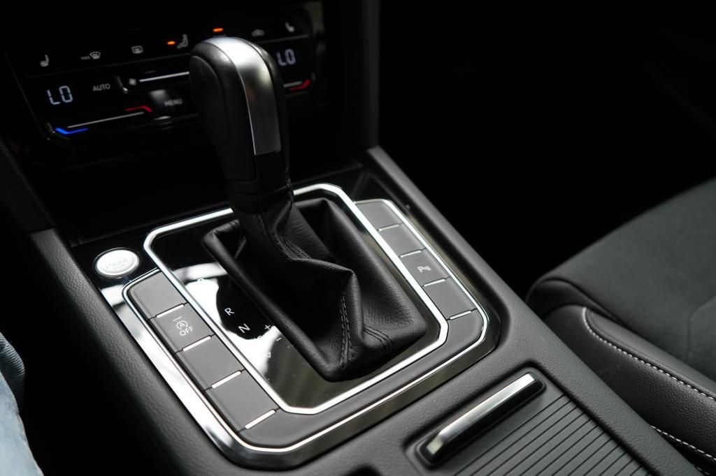 Volkswagen Passat Variant 1.5 TSI DSG Elegance - Samsaru's Car Outlet