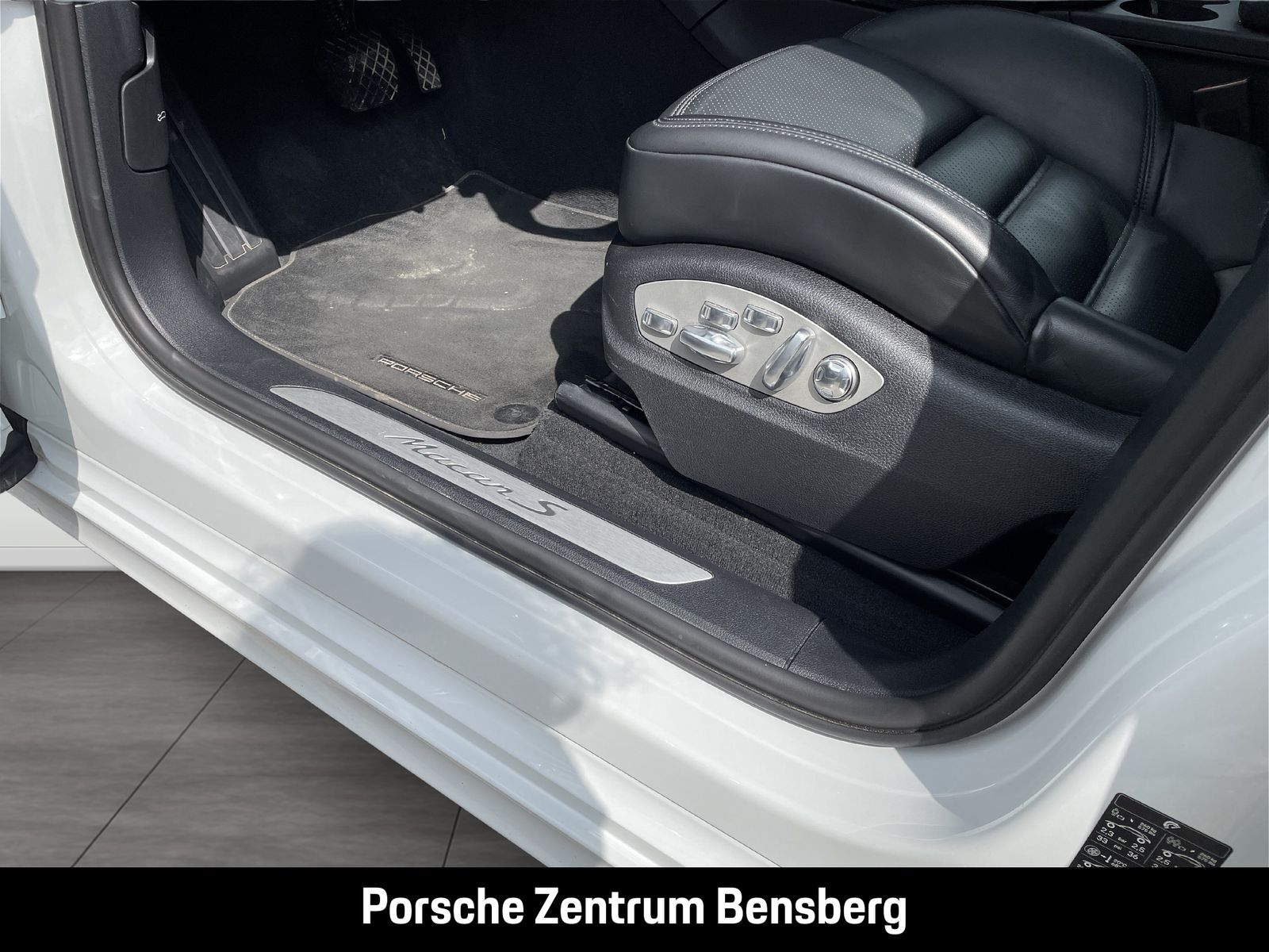 Porsche Macan S
