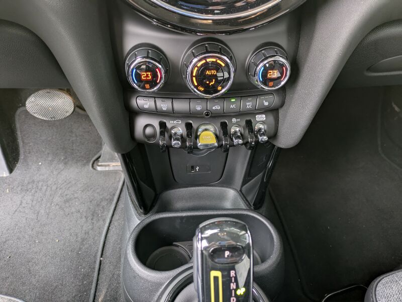MINI Cooper SE 3-Türer - Samsaru's Car Outlet