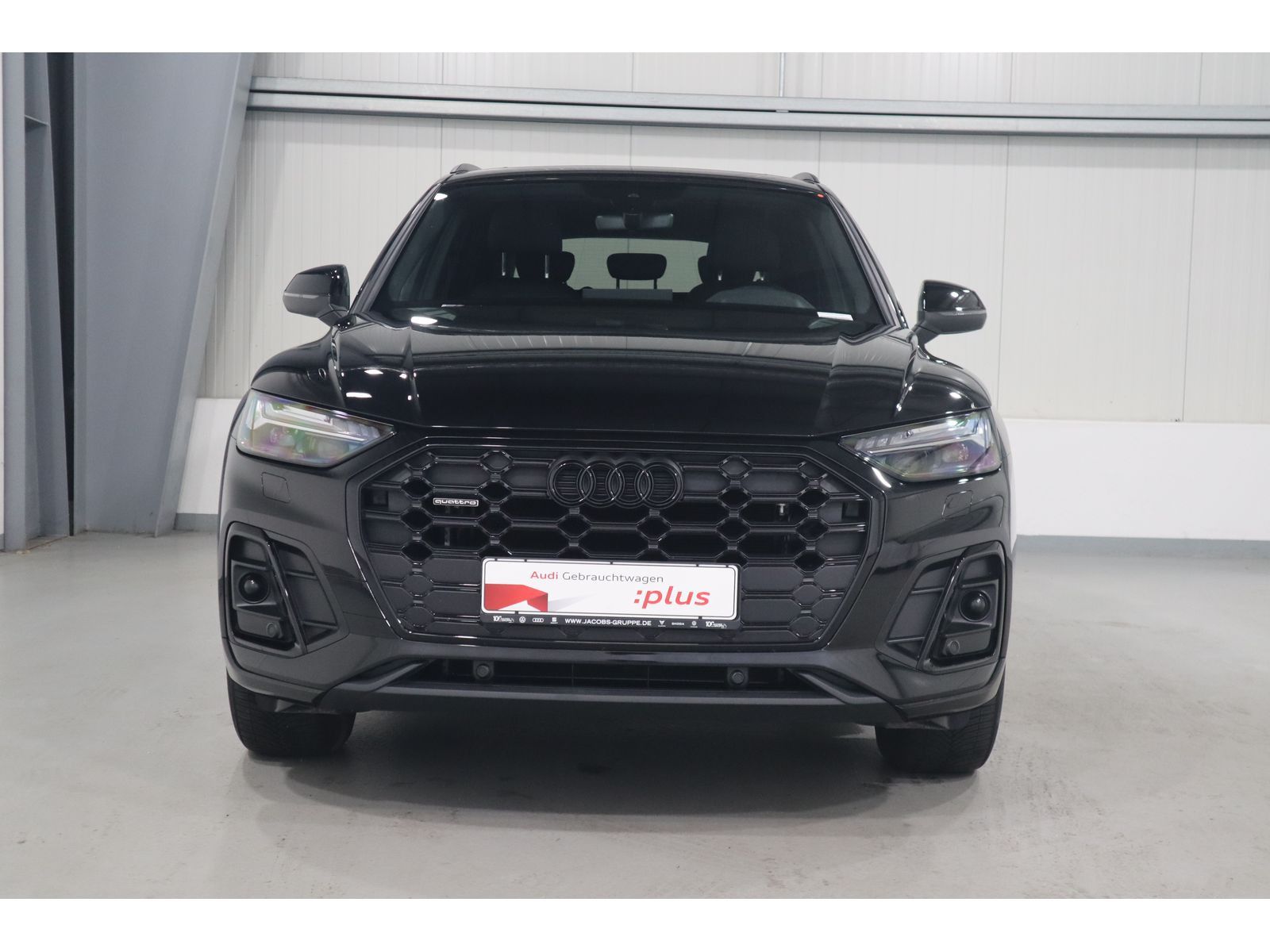 Audi Q5 40 TDI quattro S line - Samsaru's Car Outlet