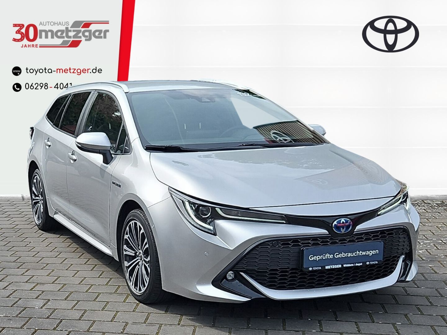 Toyota Corolla Touring Sports 1.8 Hybrid Club - Samsaru's Car Outlet