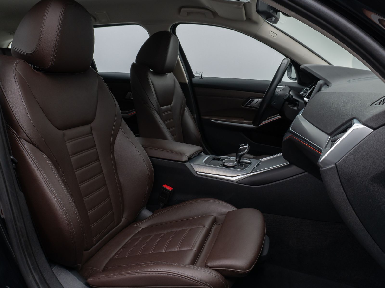 BMW 320d xD Sport Line - Samsaru's Car Outlet