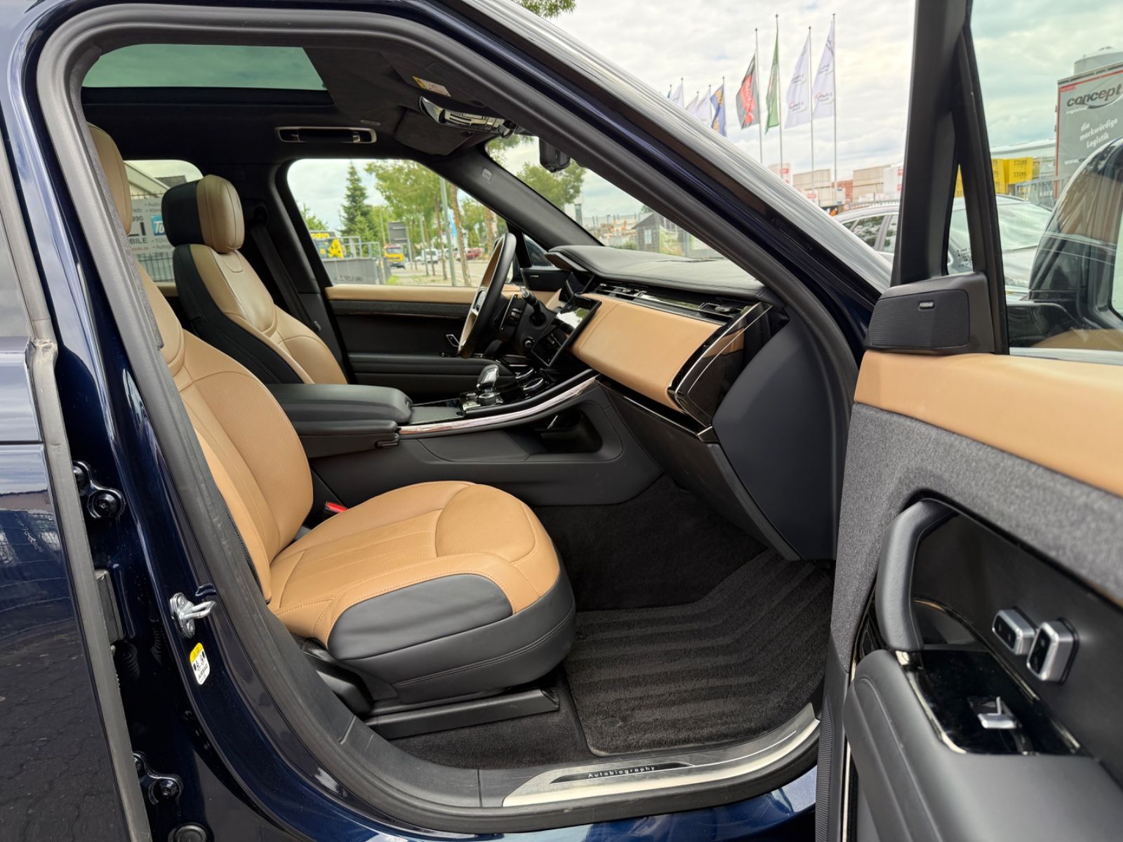 Range Rover Sport Autobiography - Samsaru's Car Outlet