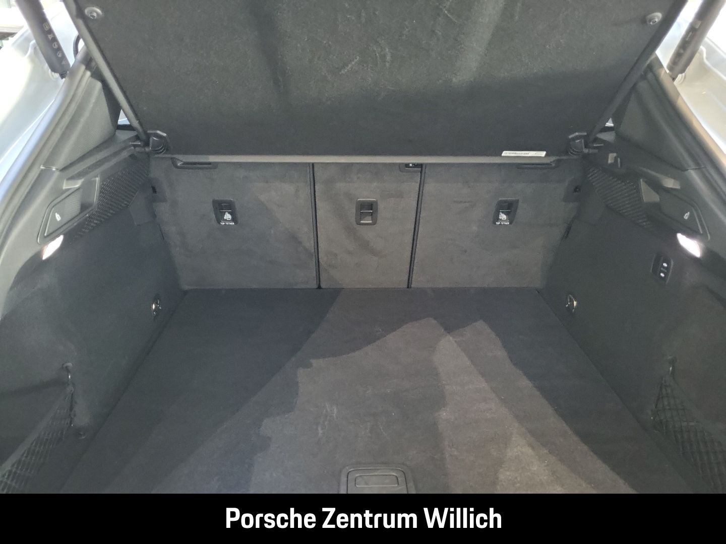 Porsche Macan 4S BOSE LED-Matrix Panorama Luftfederung