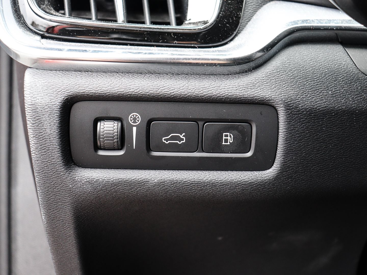 Volvo V60 Kombi Core Recharge Plug-In Hybrid AWD T6 Tw