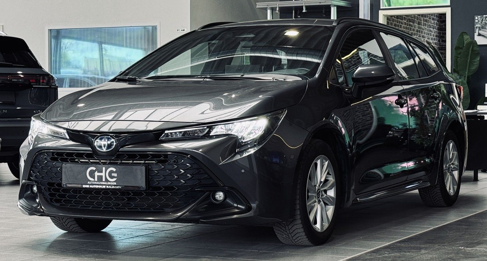 Toyota Corolla Touring Sports Hybrid Business|1.HD|KAME