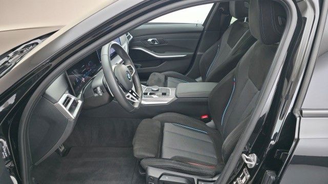 BMW 318i Touring M Sport AHK Panorama !Facelift!