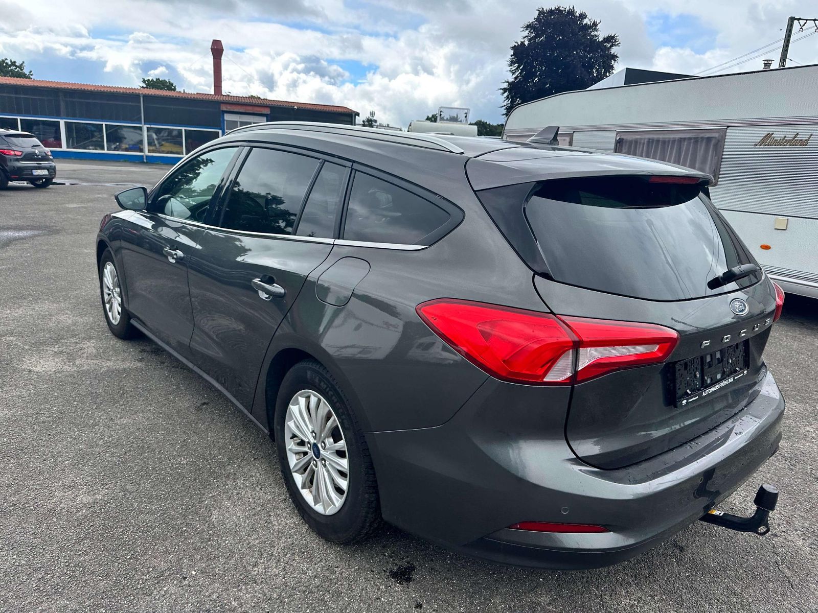 Ford Focus 1.5 EcoBlue Titanium Aut. - Samsaru's Car Outlet