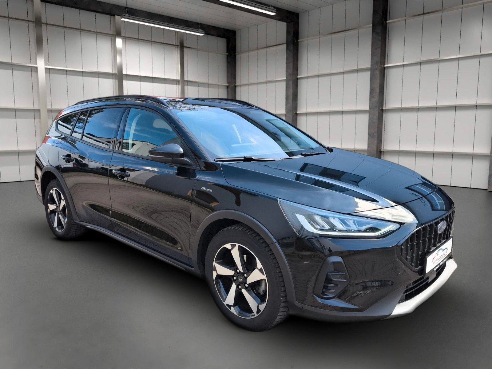 Ford Focus Turnier Active X NAVI LED ACC RFK