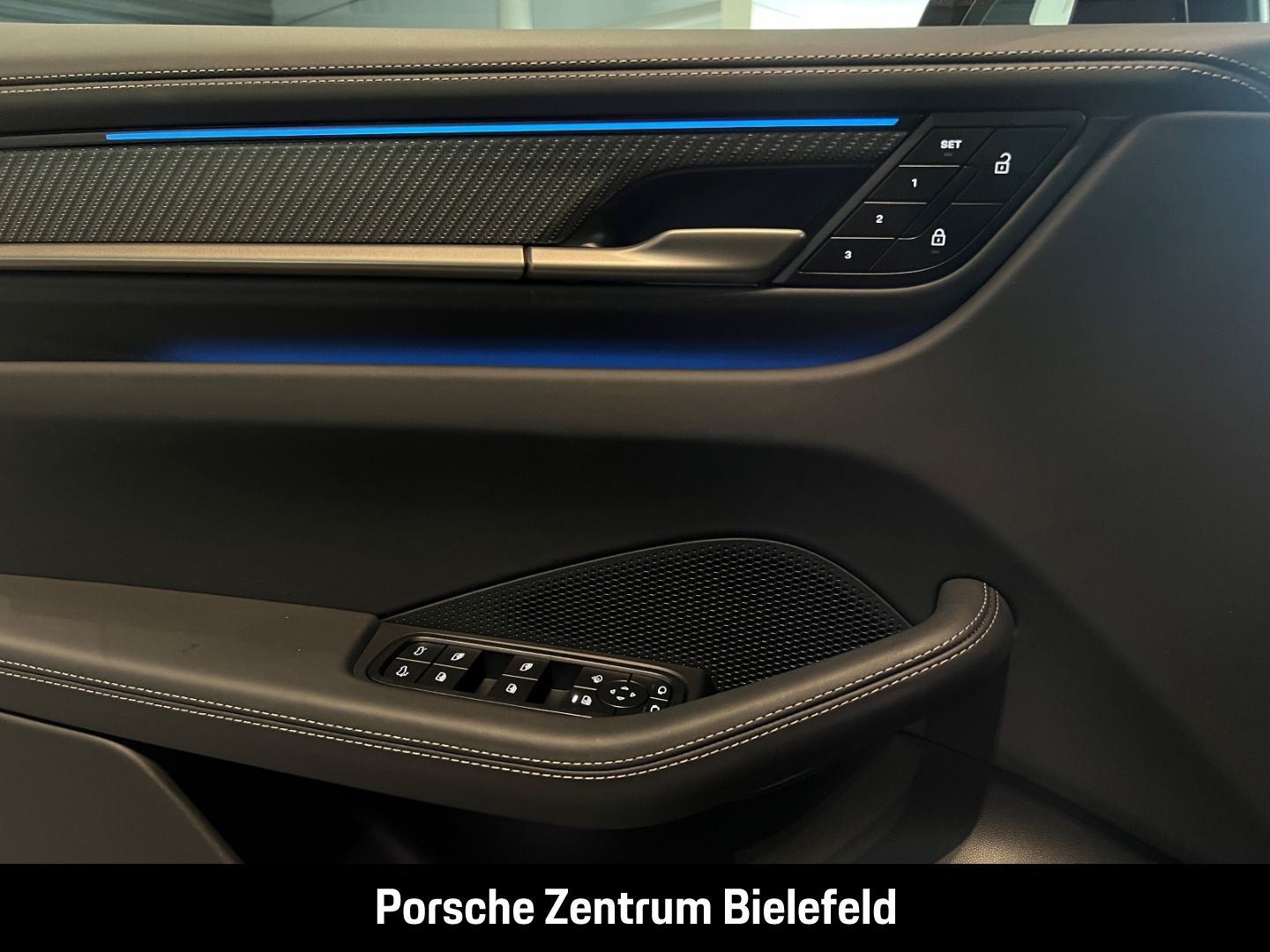 Porsche Macan Turbo BOSE Surround-View Abstandstempomat
