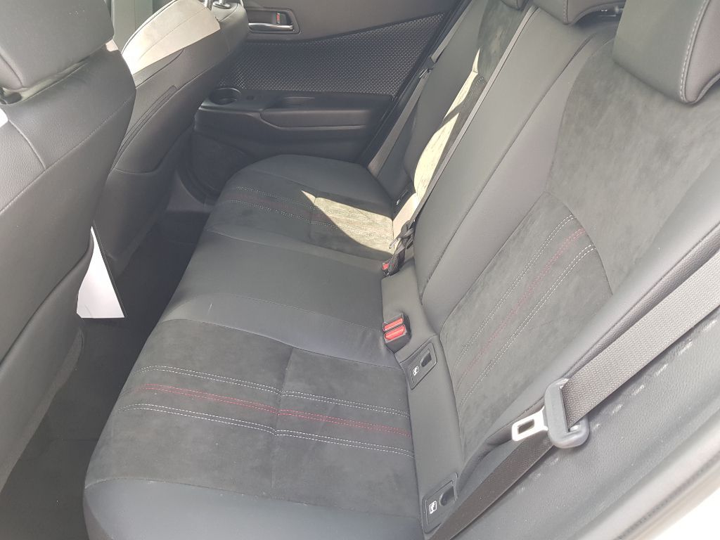 Toyota C-HR 2.0 Hybrid GR Sport - Samsaru's Car Outlet
