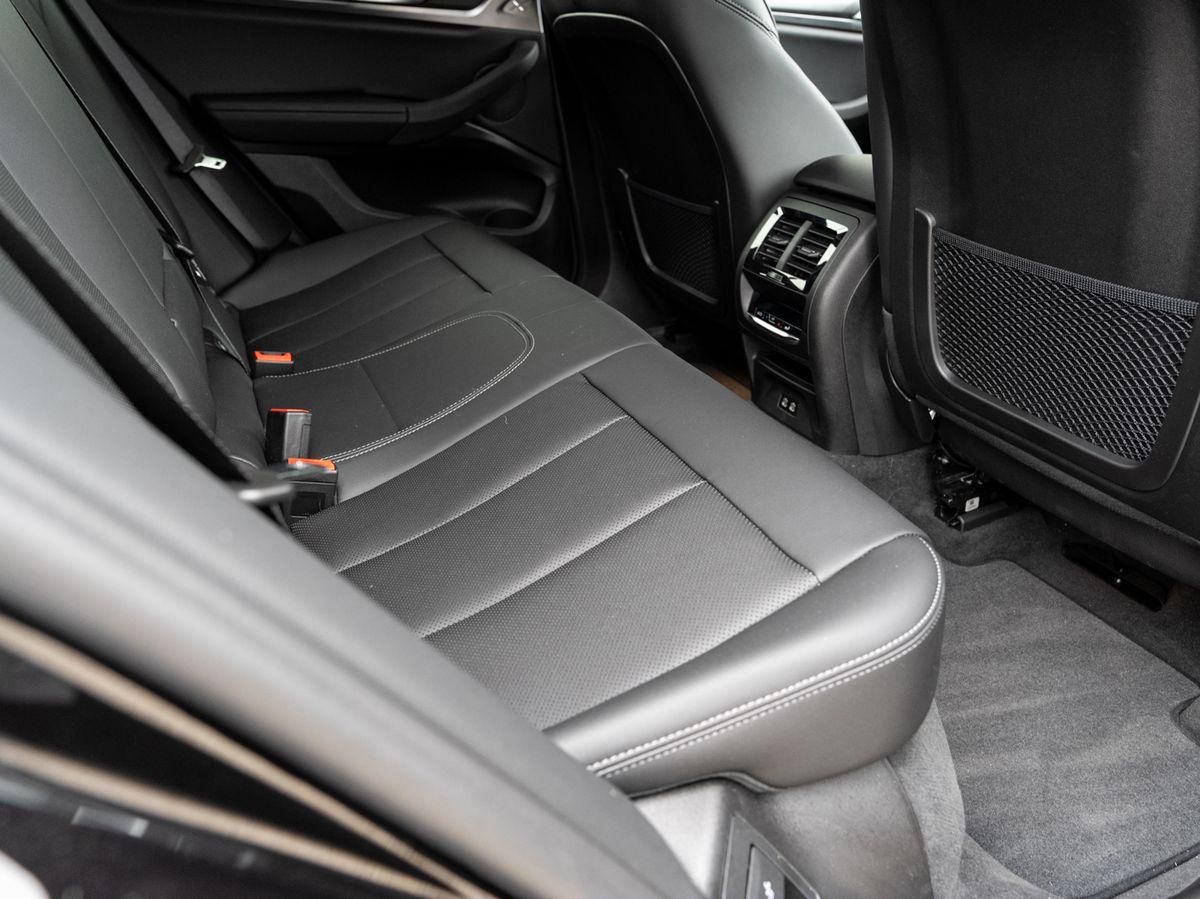 BMW X4 xDrive30d M-Sport AHK PANO ACC HuD Laser KoZg