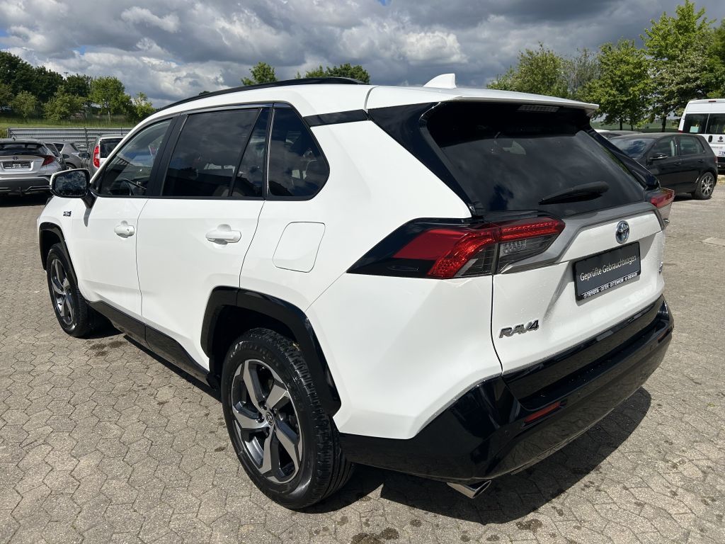 Toyota RAV 4 Plug-in-Hybrid - Samsaru's Car Outlet
