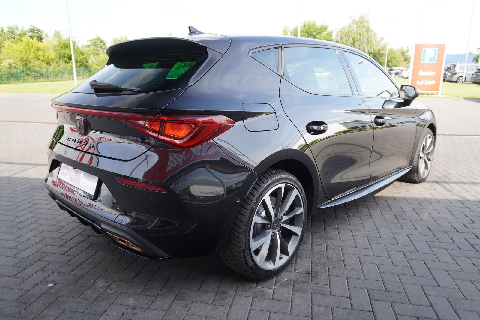 Cupra Leon 1.4 e-HYBRID - Samsaru's Car Outlet