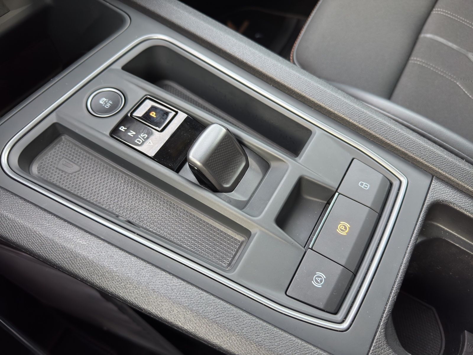 Cupra Formentor VZ 2.0 TSI BREMBO PANO AHK BEATS eKLAP