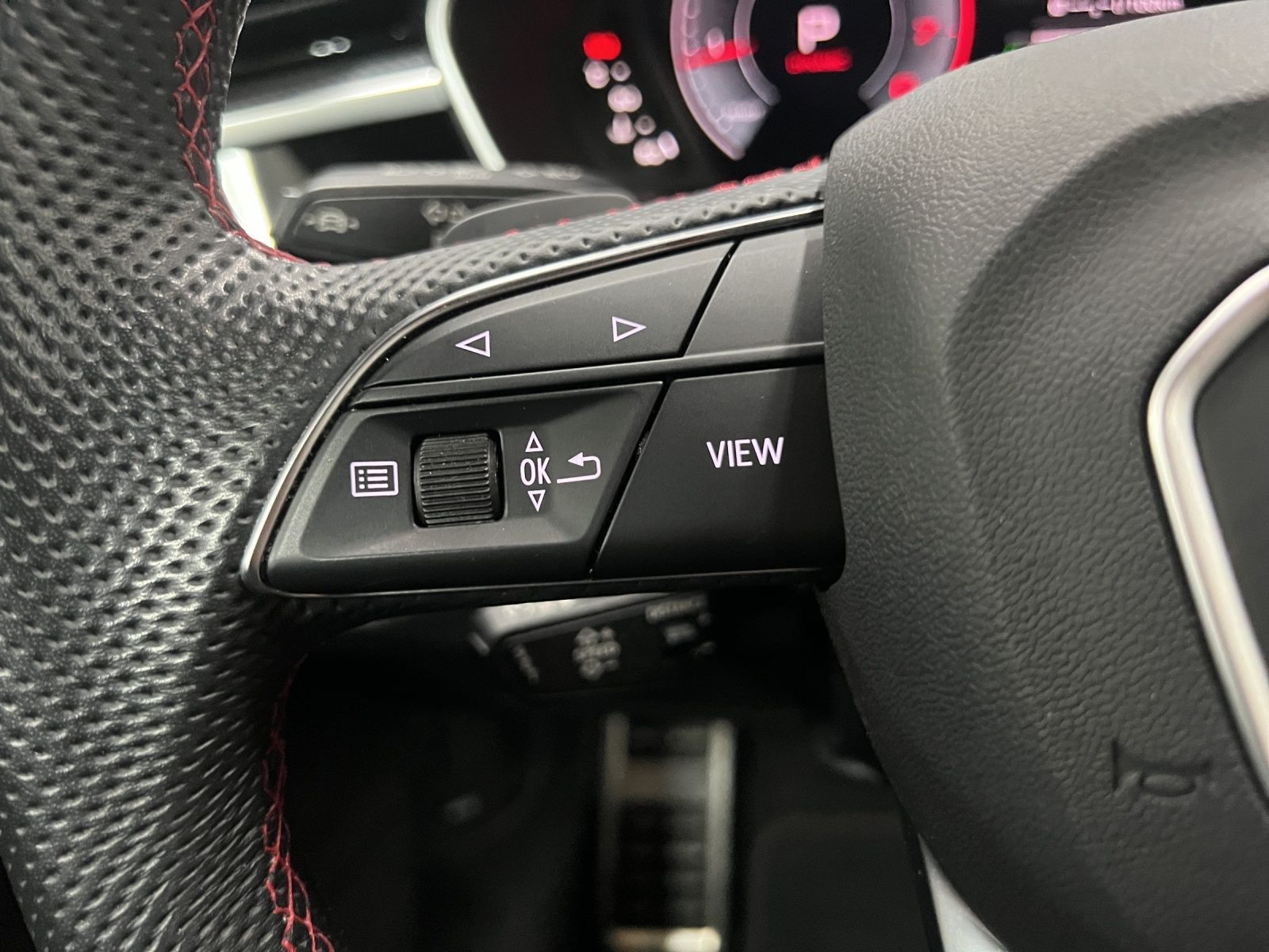 Audi Q3 40 TFSI qu. S line Matrix LM 20" Navi PDC+RFK