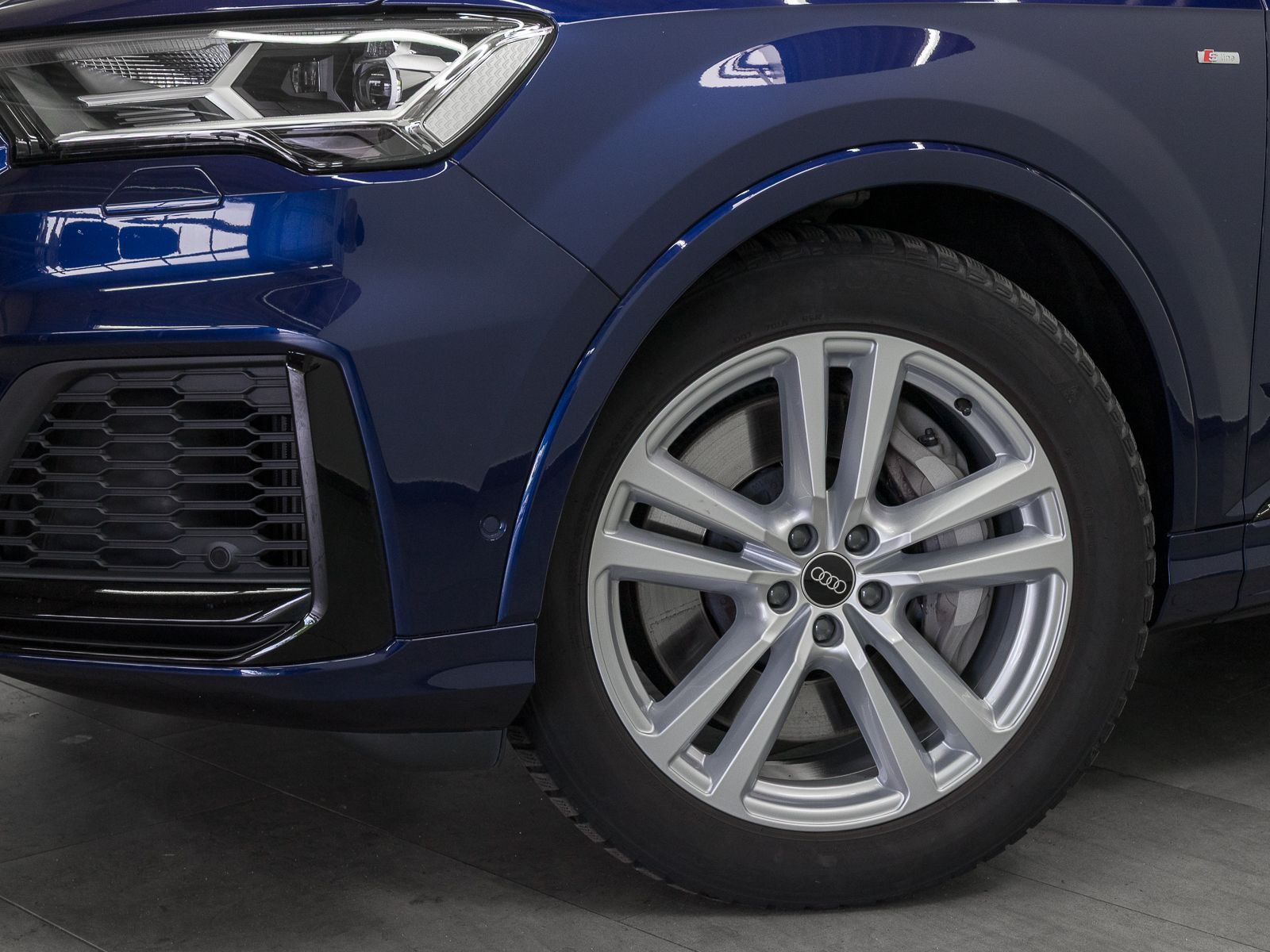 Audi Q7 55 TFSIe Q S LINE PANO BuOadv MASSAGE LM21