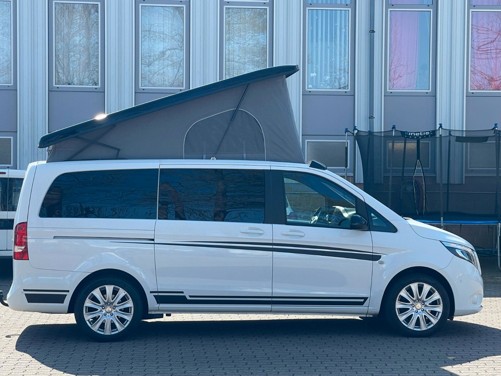 Mercedes-Benz VITO V220 - Samsaru's Car Outlet