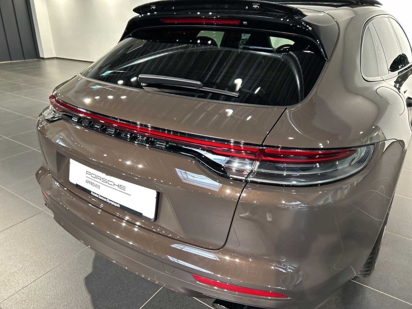 Porsche Panamera 4S E-Hybrid Sport Turismo Luftfederung