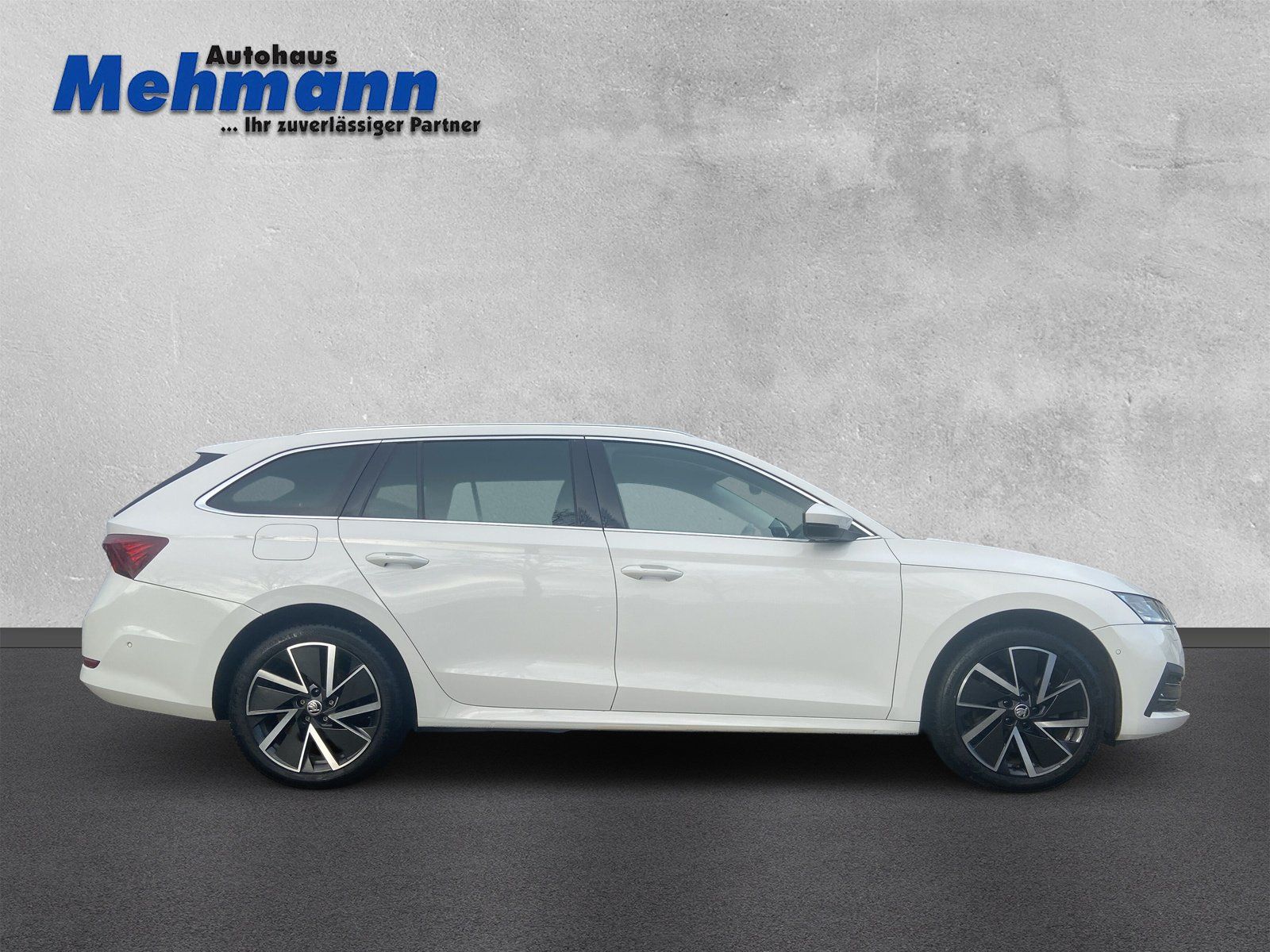 Skoda Octavia Combi 1.4TSI iV DSG Kamera-Leder-Navi