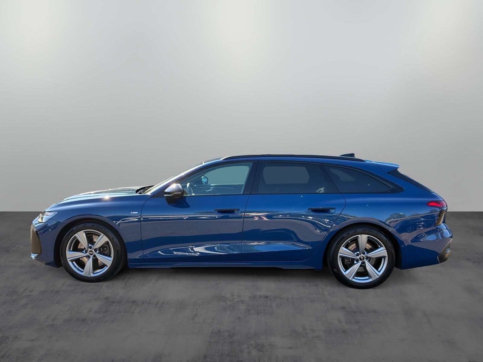 Audi A6 Avant S-Line TDI quattro S-tronic / Pano, AHK