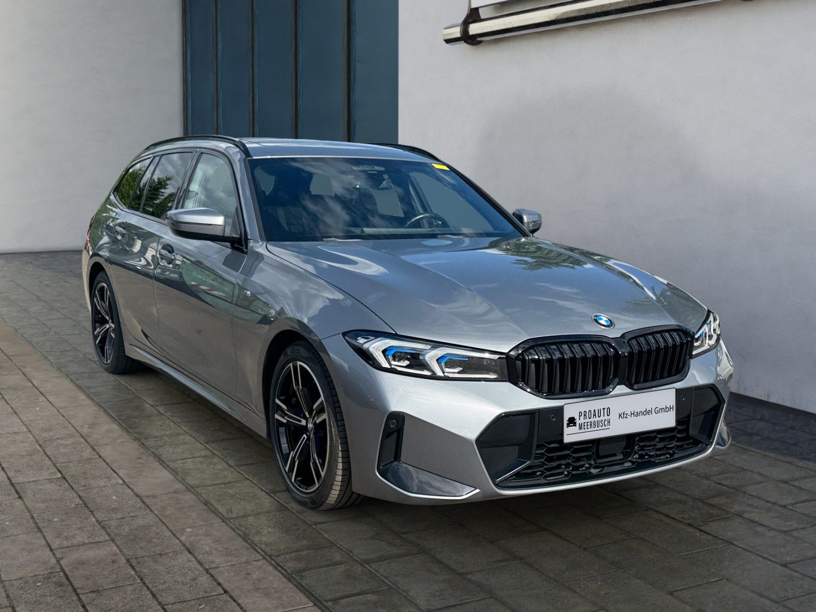 BMW 320d xDrive M Sport - Samsaru's Car Outlet