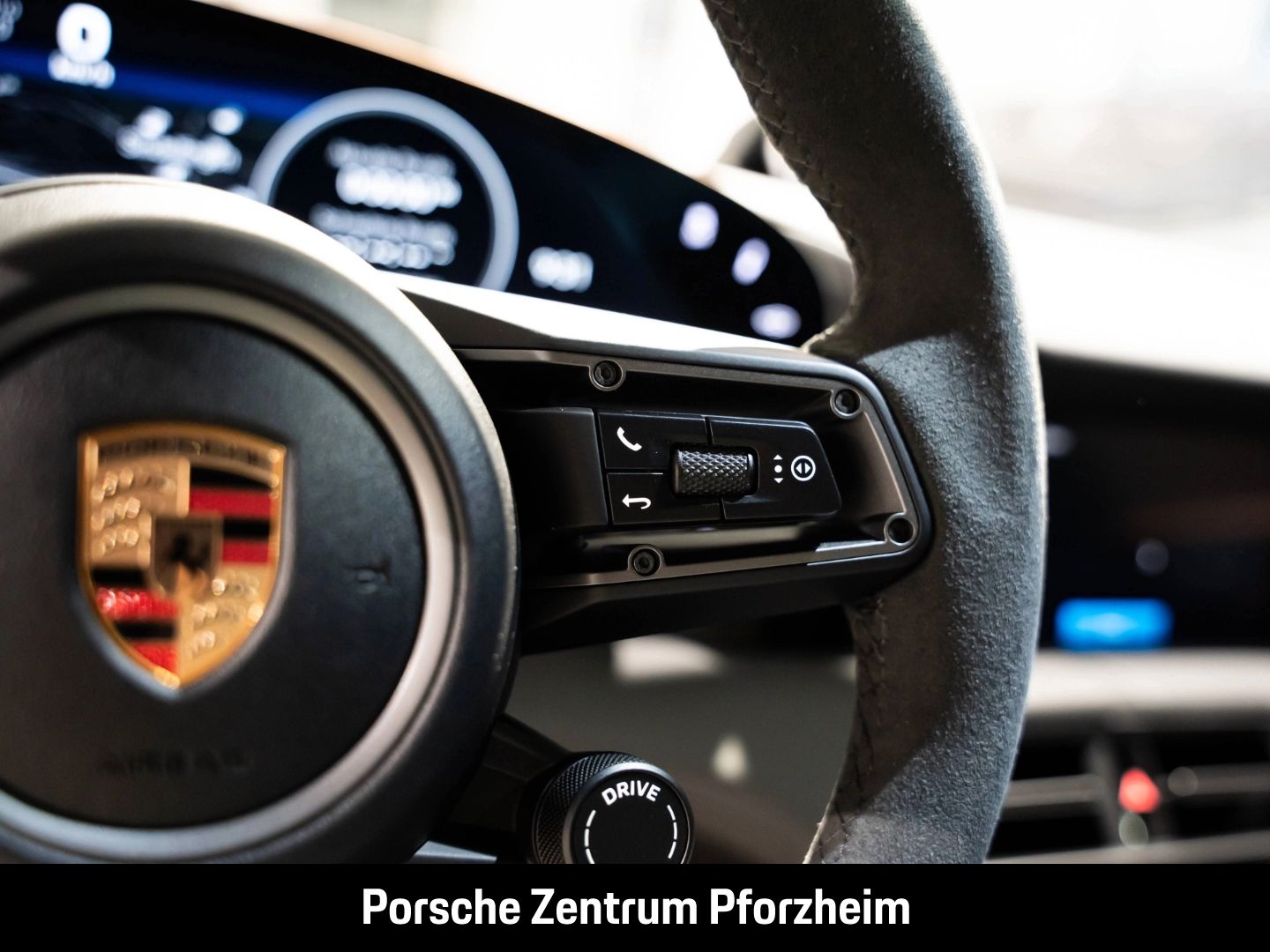 Porsche Taycan BOSE LED-Matrix Panoramadach Luftfederung