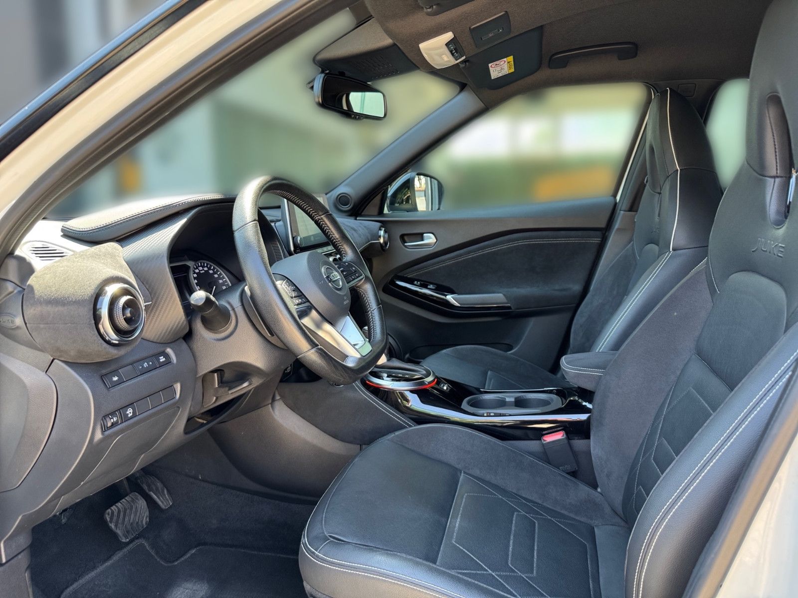 Nissan Juke 1.0DIG-T DCT N-Design - Samsaru's Car Outlet