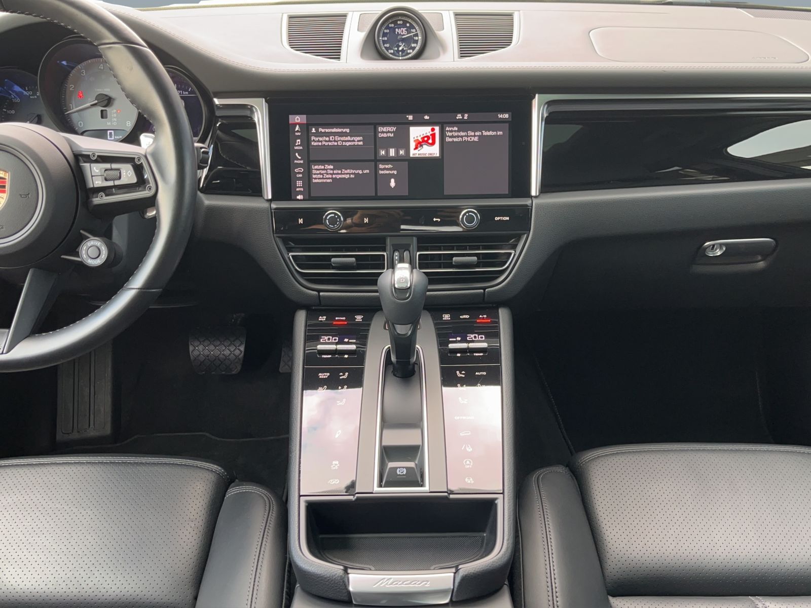 Porsche Macan S - Samsaru's Car Outlet