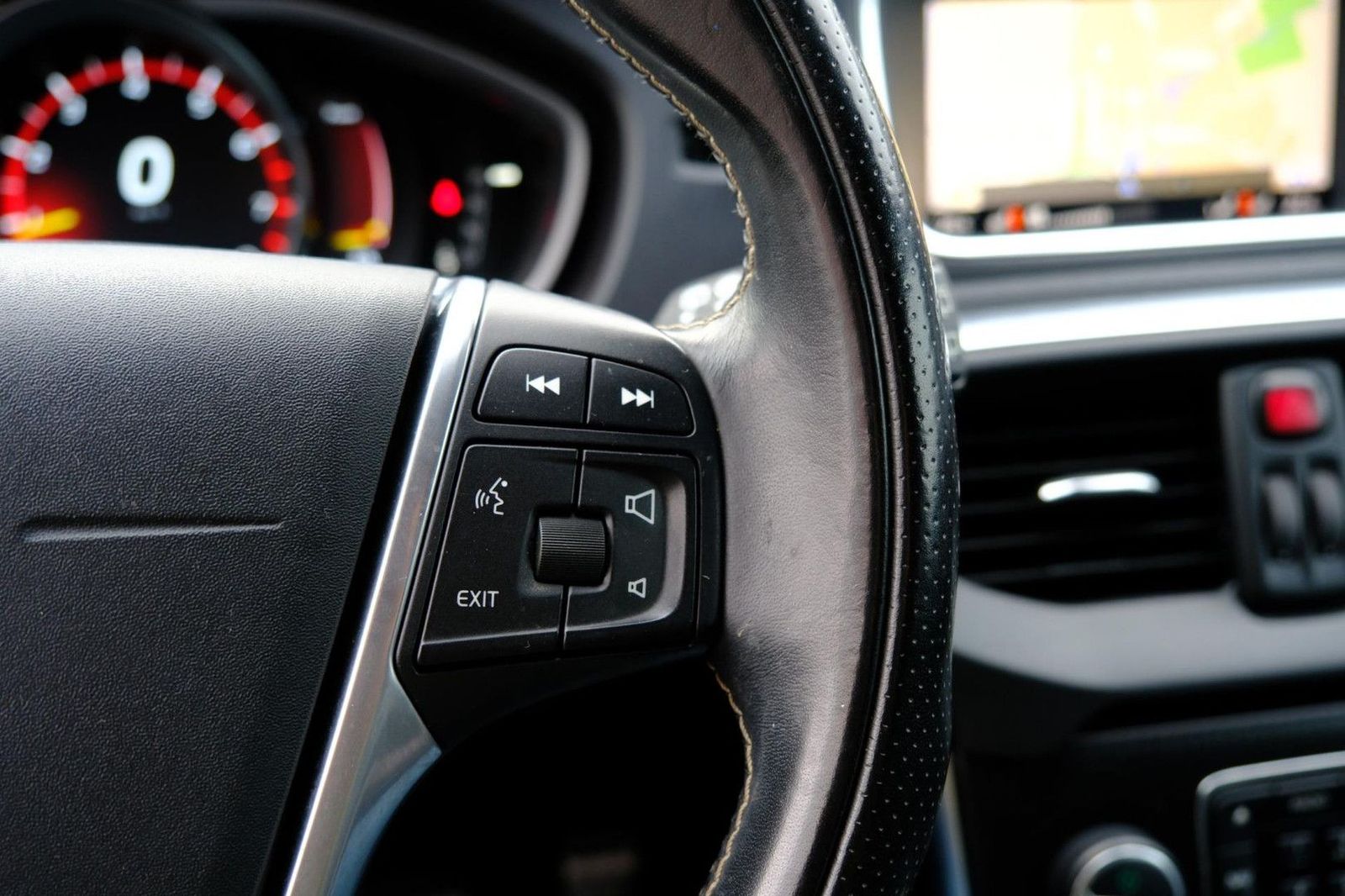 Volvo V40 1.5 T3 Polar+ Sport Aut. Pano|Leder-Alcant|C