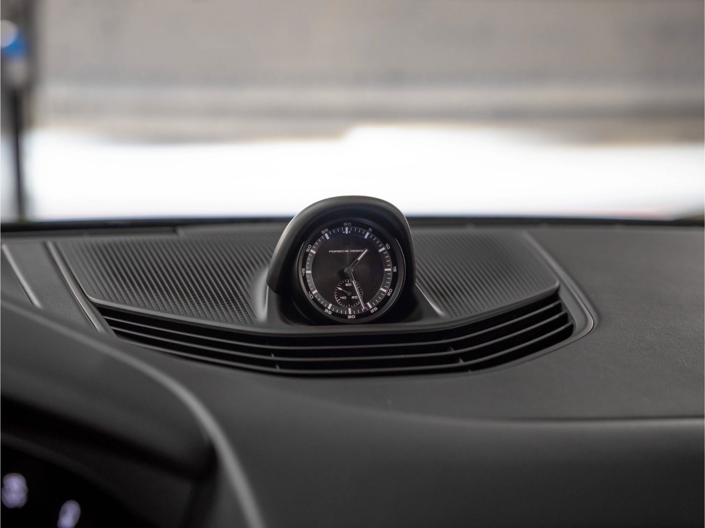 Porsche Taycan Turbo S Sport Turismo Burmester InnoDrive