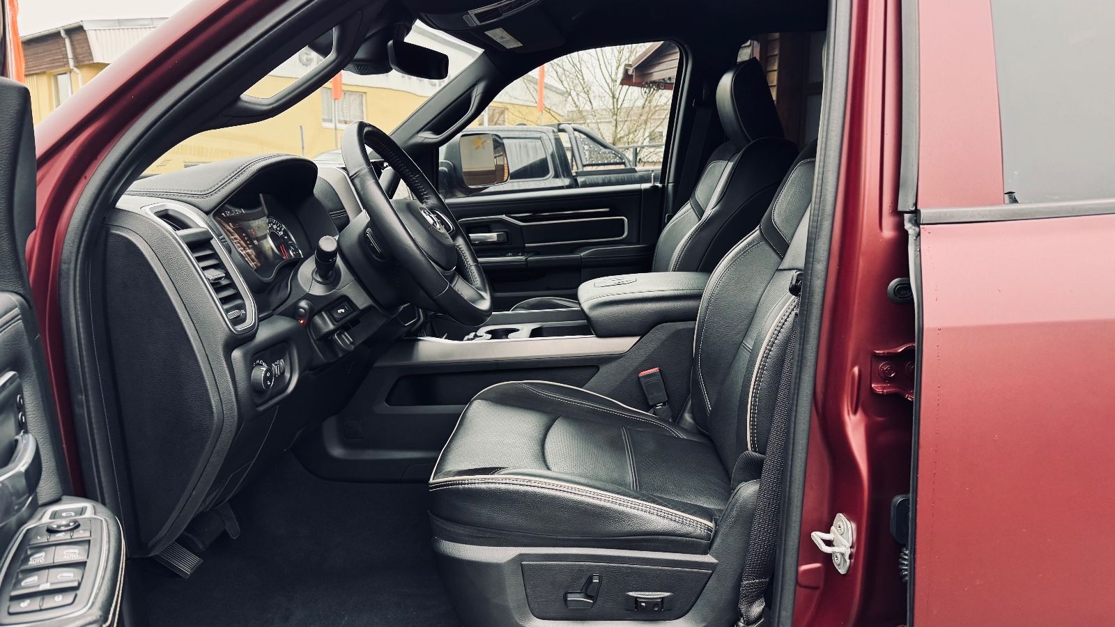 Dodge LIMITED*2500*6,7L DIESEL*BÜGEL*NAVI*AHK*GARANTIE