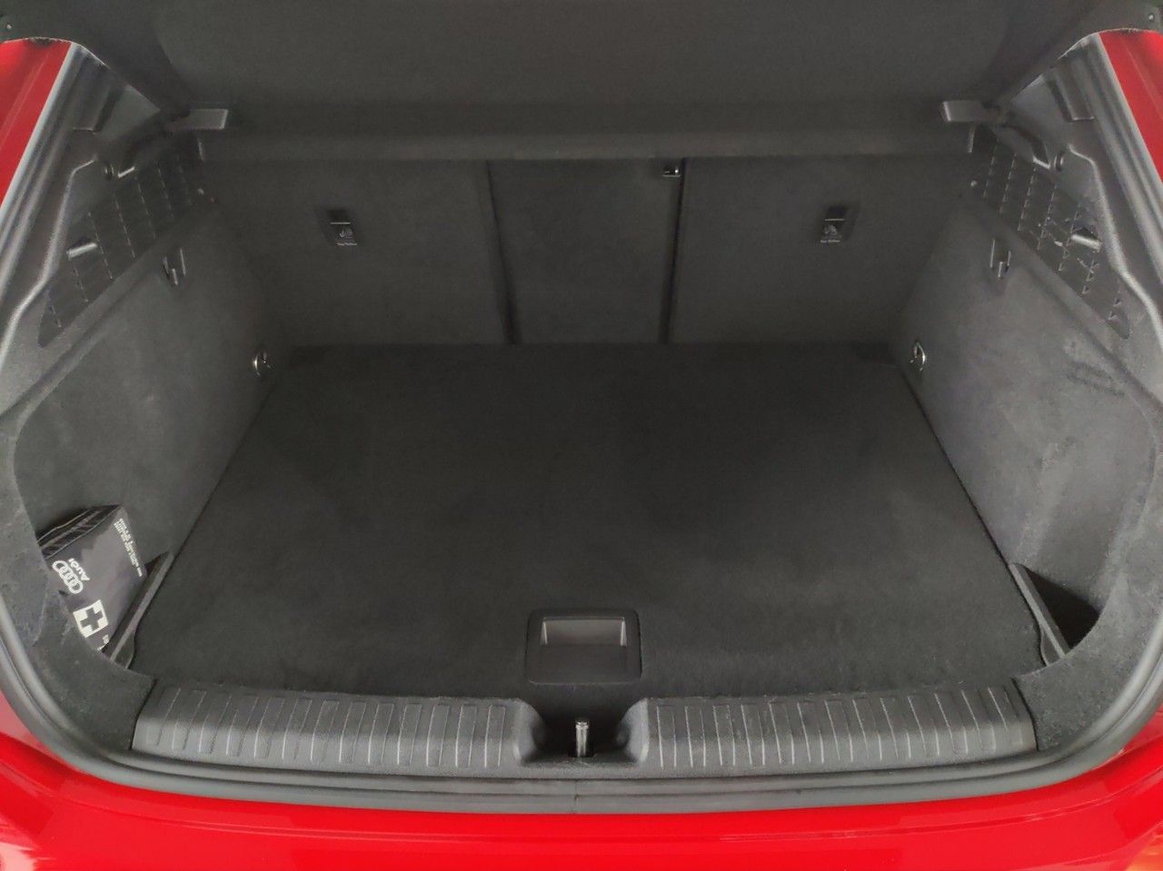 Audi A3 Sportback 40 TFSIe S tronic S line, AHK, LED