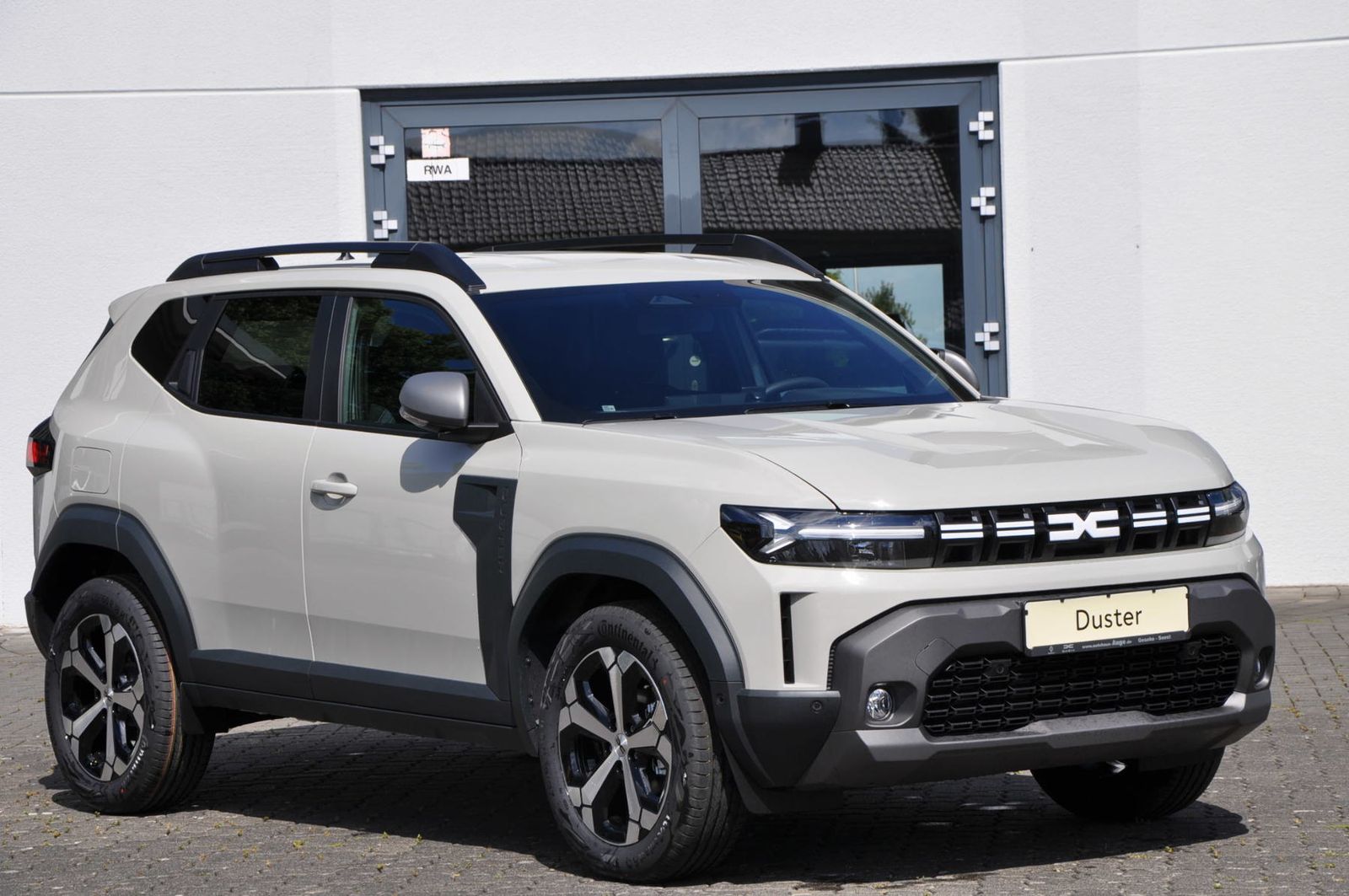 Dacia Duster Journey TCe 130 - Samsaru's Car Outlet