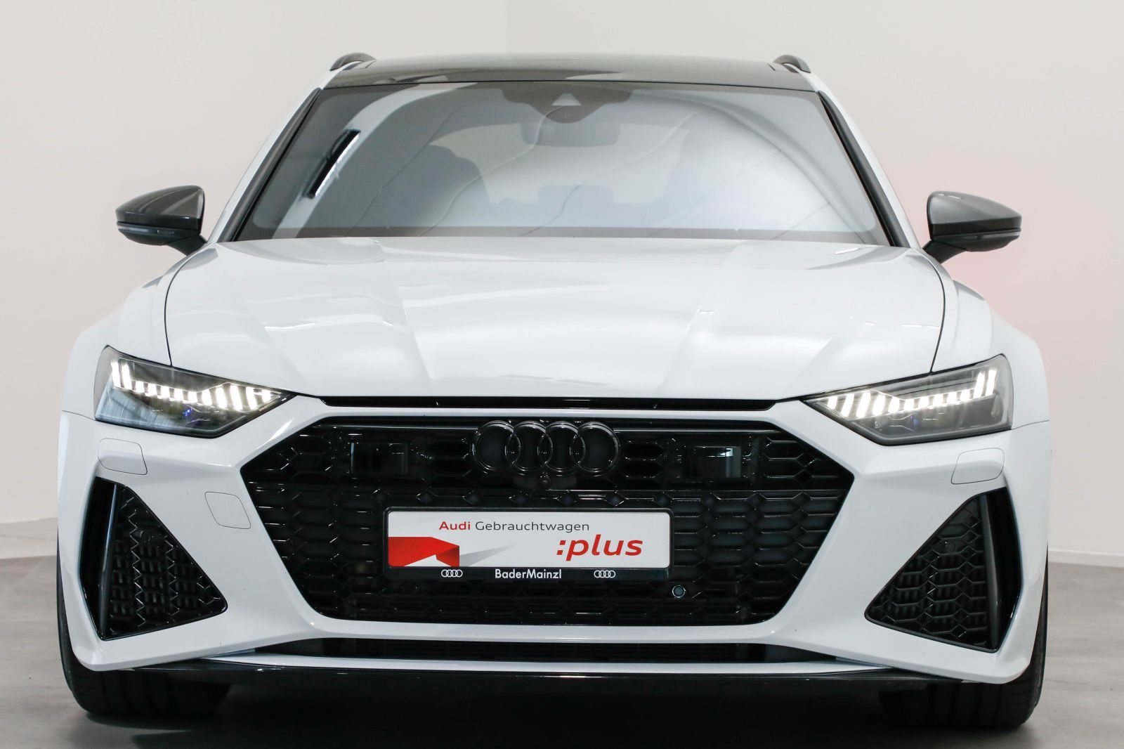 Audi RS 6 Avant performance AHK Pano HUD Matrix B&O