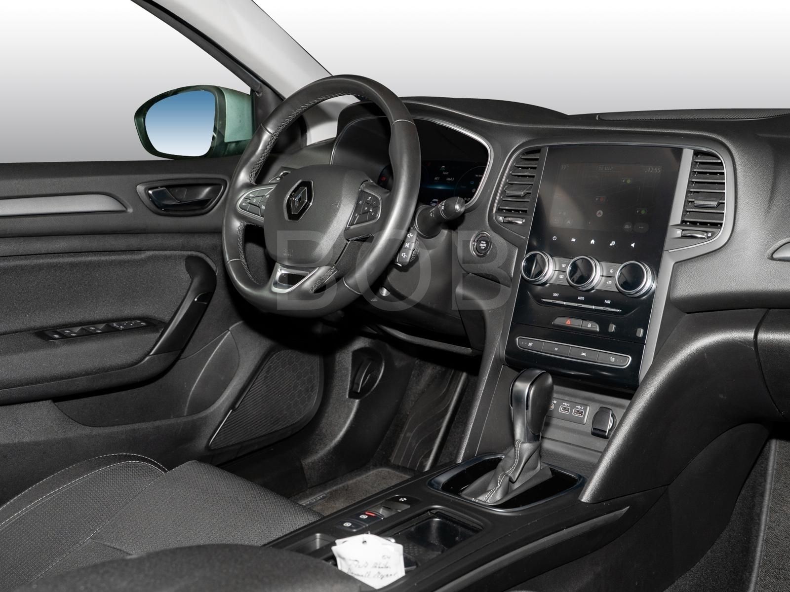 Renault Megane Grandtour ZEN E-TECH Plug-in - Samsaru's Car Outlet