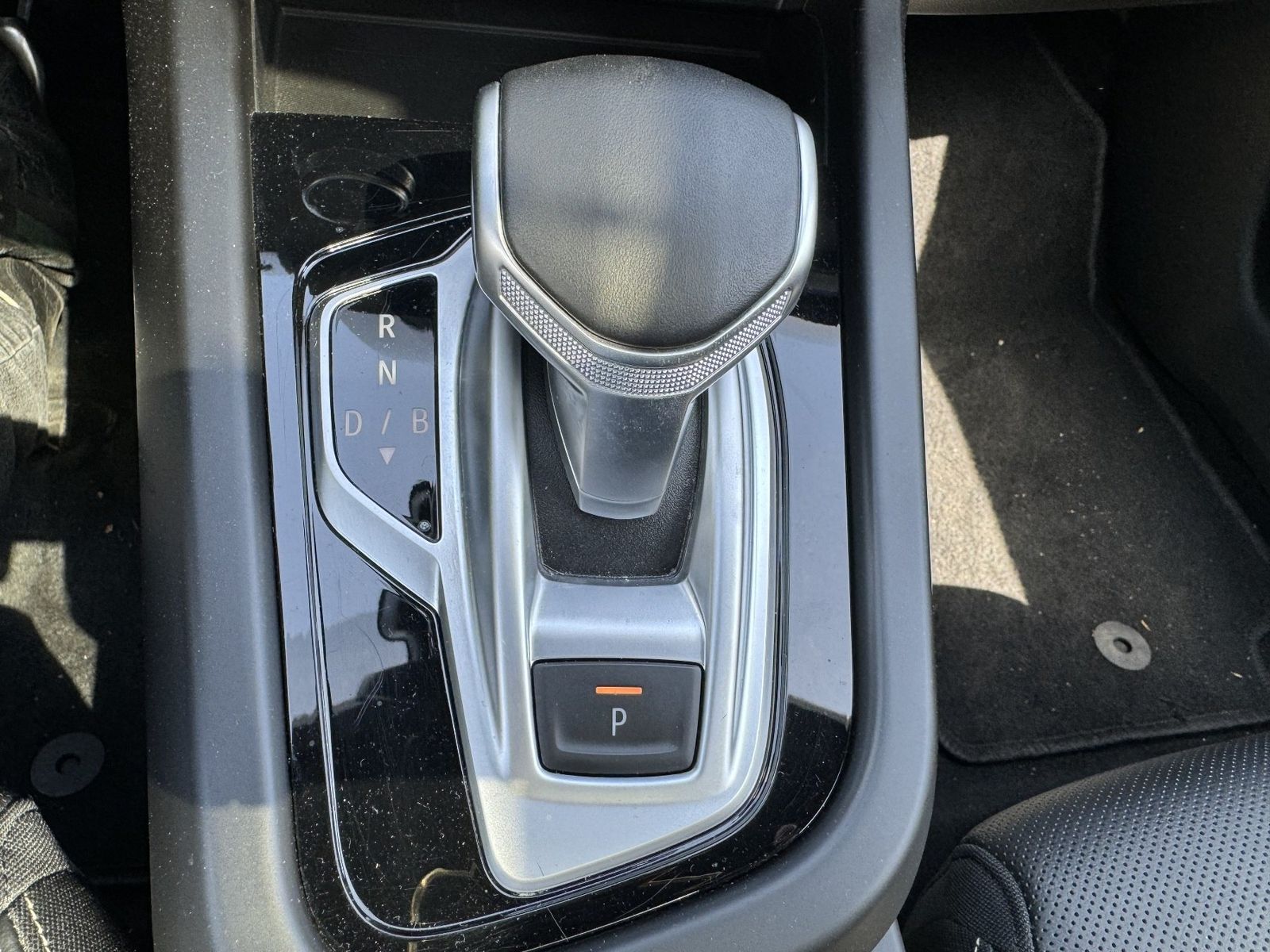Renault Arkana E-TECH Hybrid - Samsaru's Car Outlet