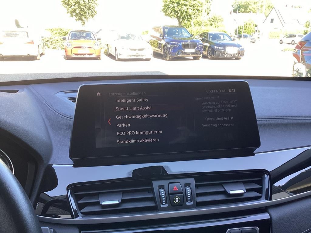 BMW X1 xDrive25e xLine - Samsaru's Car Outlet