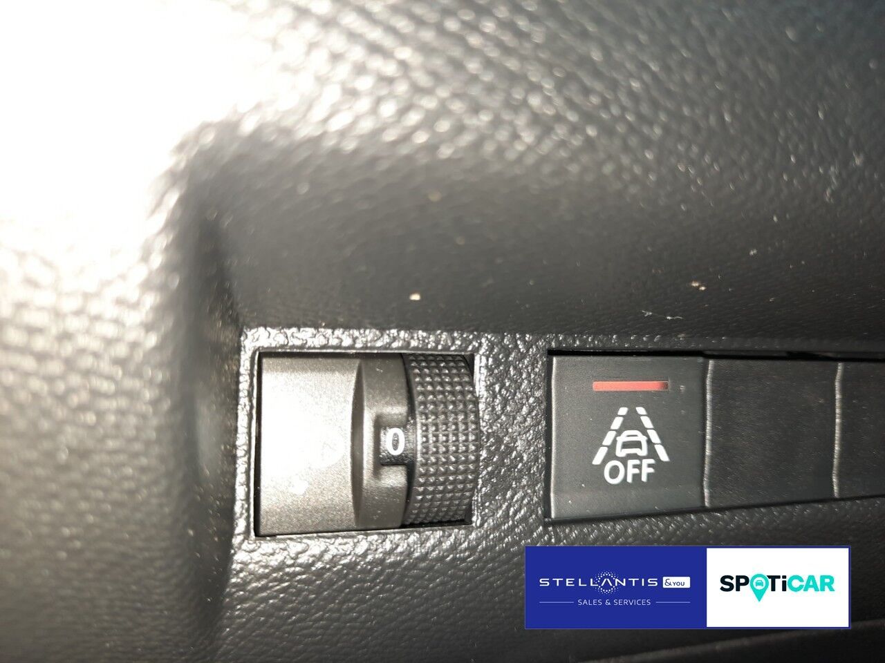 Peugeot 2008 Elektro Active - Samsaru's Car Outlet