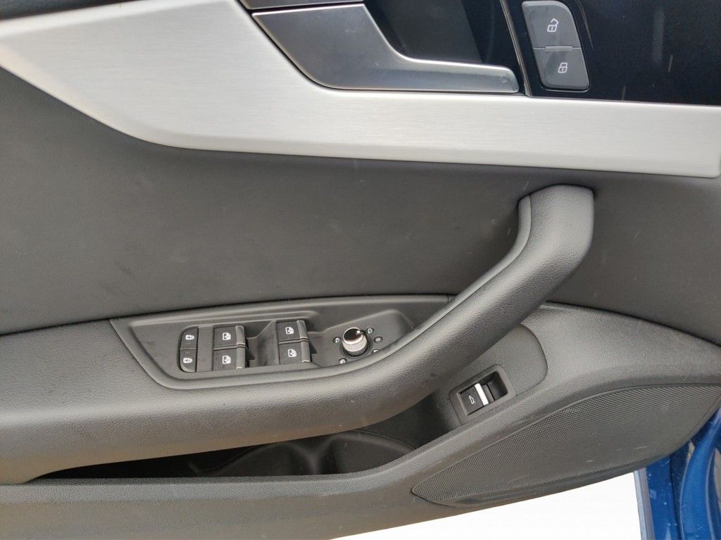 Audi A5 Sportback 40 TFSI quattro S tronic S line AHK