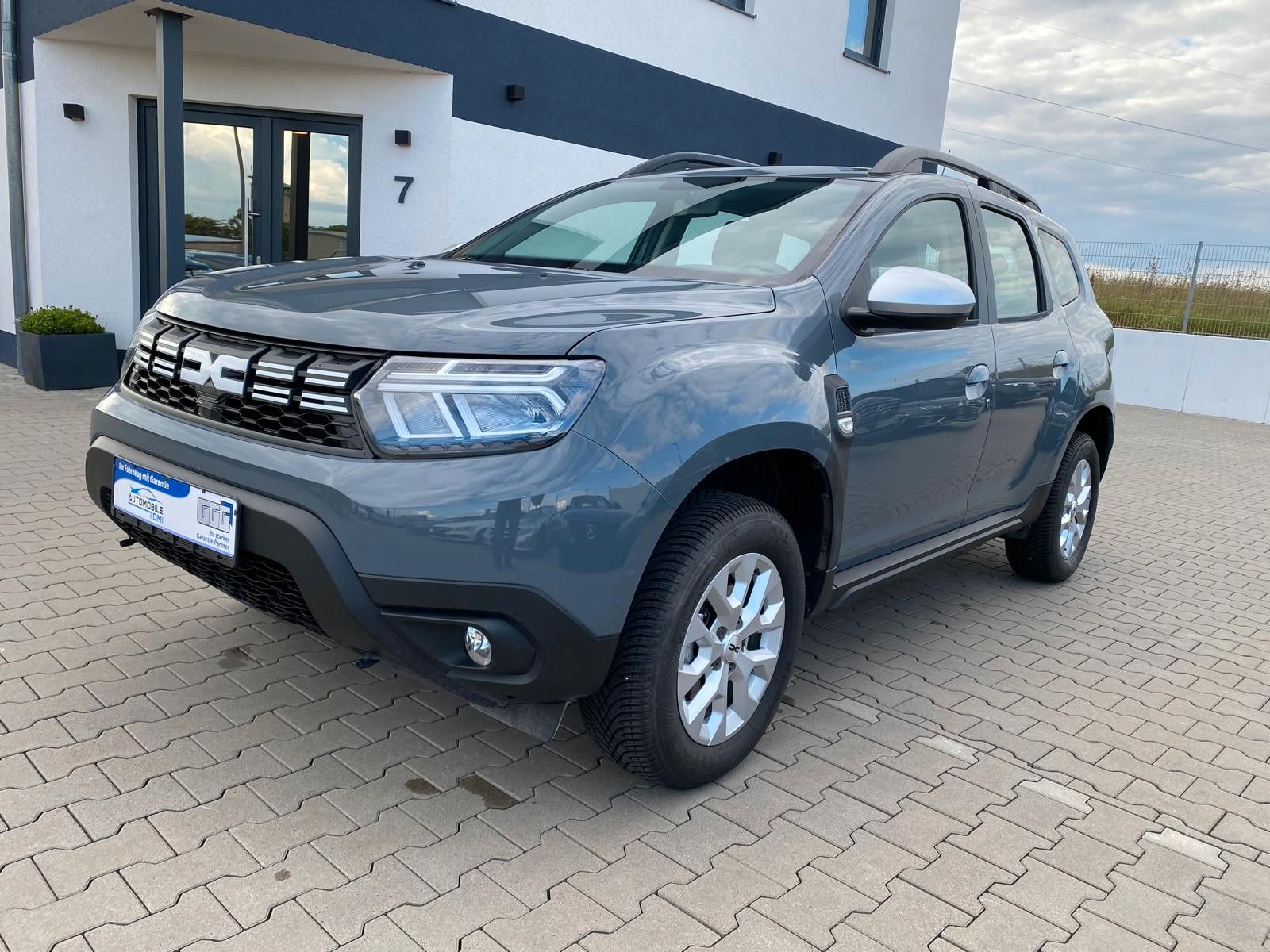 Dacia Duster II Expression 4WD - Samsaru's Car Outlet