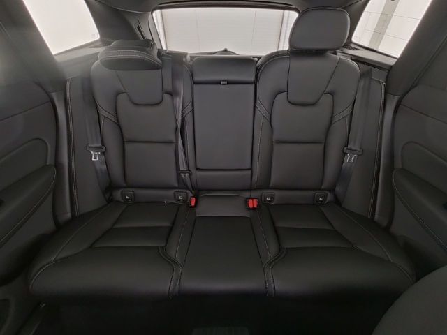 Volvo XC60 Black Edition Ultra T6 21''LM AHK Luftf B&W