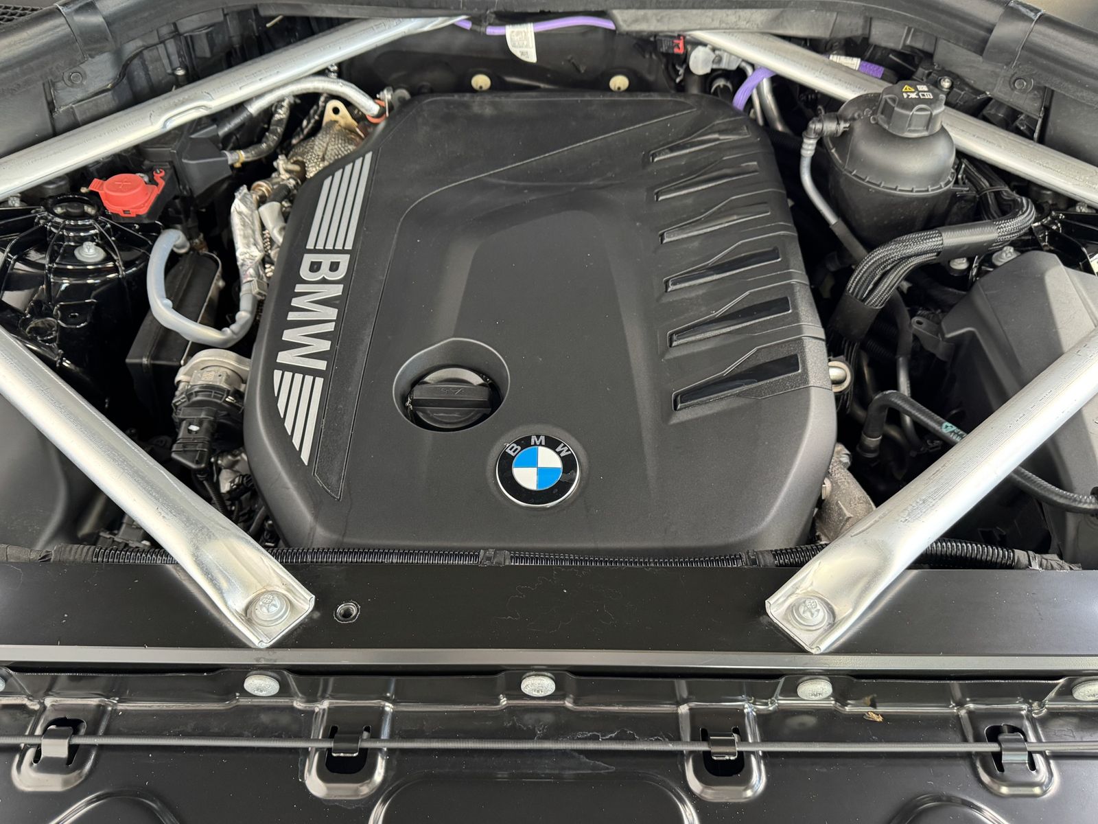 BMW X6 xDrive40d M Sport Pro 22Zoll AHK Massage ACC