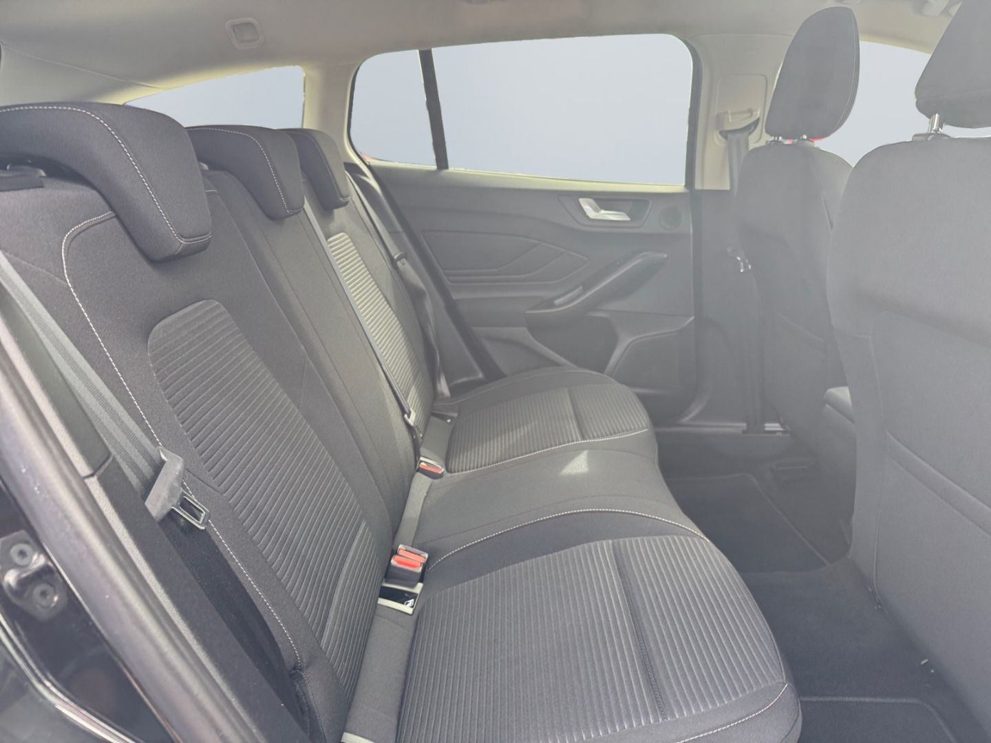 Ford Focus Turnier 1.5 EcoBlue TITANIUM *Matrix*AHK*