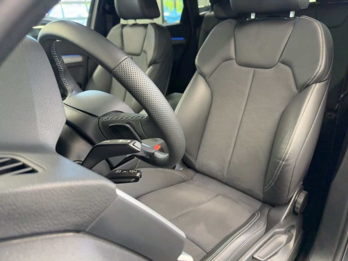 Audi Q5 S line 40 TDI quattro virtual AHK