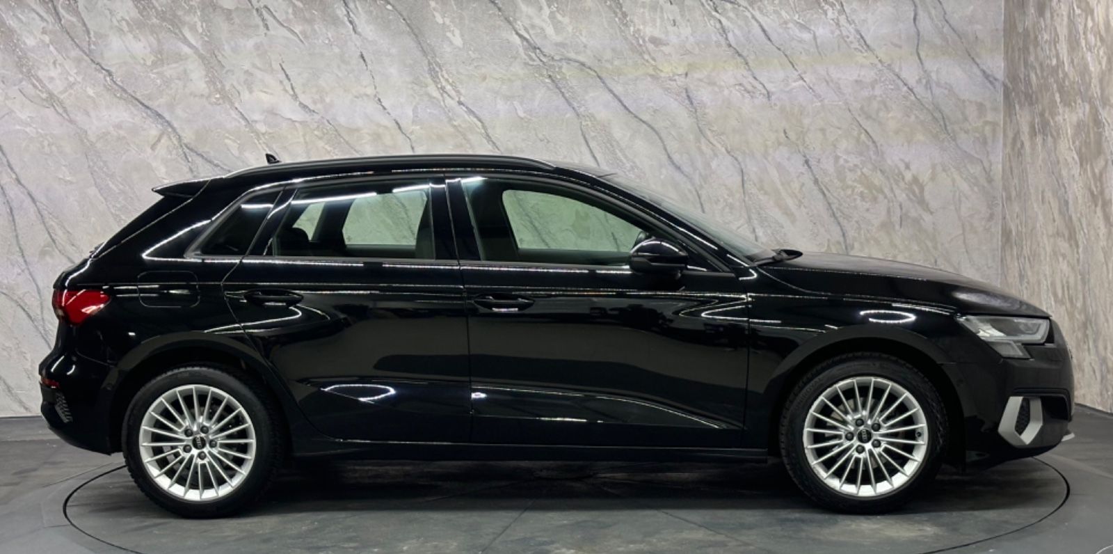 Audi A3 Sportback 30 TFSI advanced+1.Hand+MwSt.+