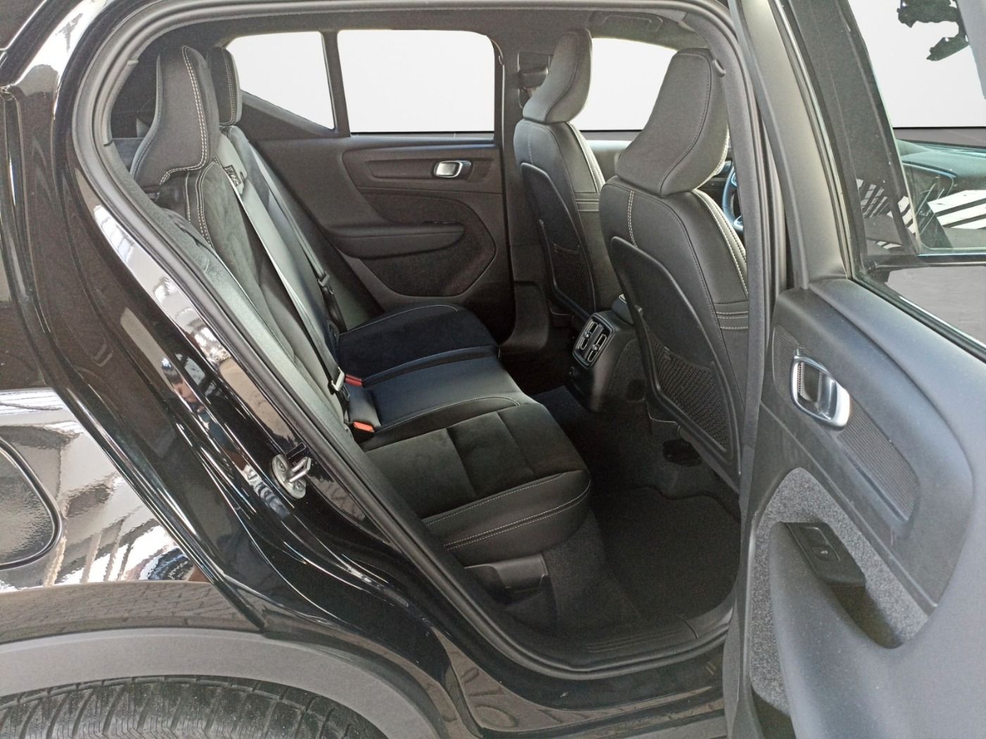 Volvo XC40 Plus Dark SHZ*AHK*PDC*