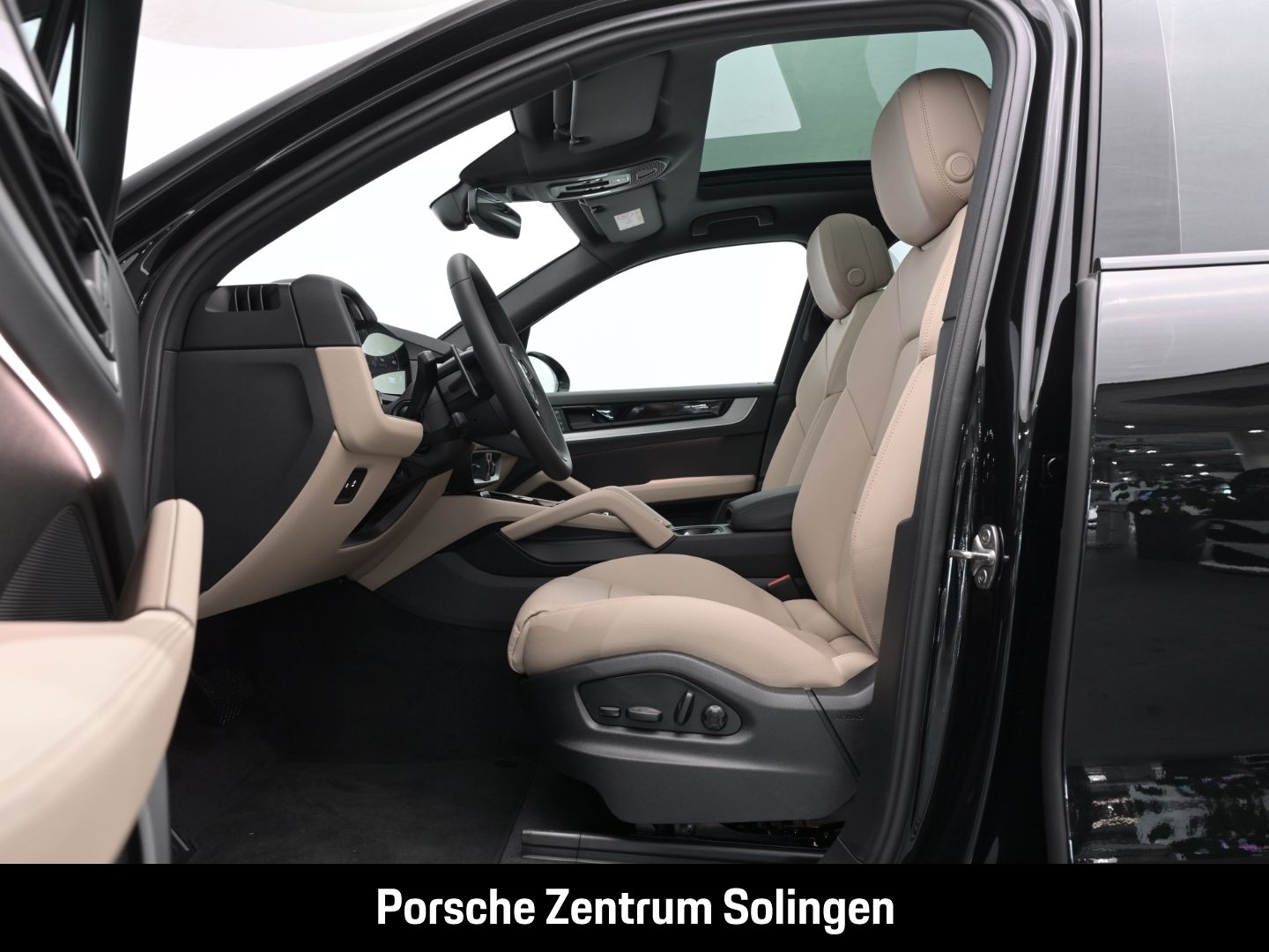 Porsche Cayenne E-Hybrid Panoramadach Bose Beifahrerdisp