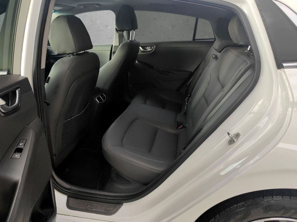 Hyundai IONIQ FL PlugInHybrid 1.6 PRIMEPaket - Samsaru's Car Outlet